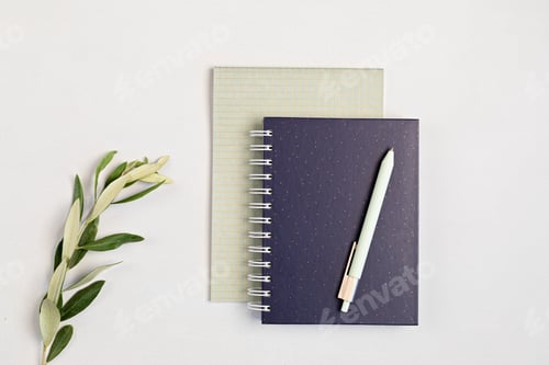 Preview: Styled minimal desktop mockup with organic color notepads