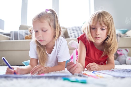 Preview: Pretty Little Friends Expressing Creativity