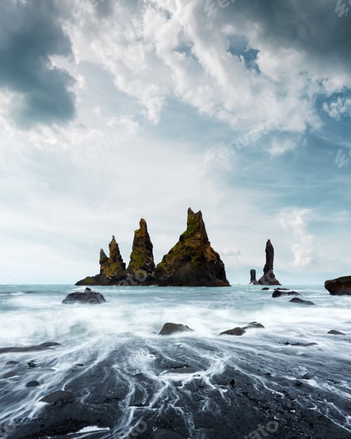 Preview: Basalt rock formations "Troll toes"