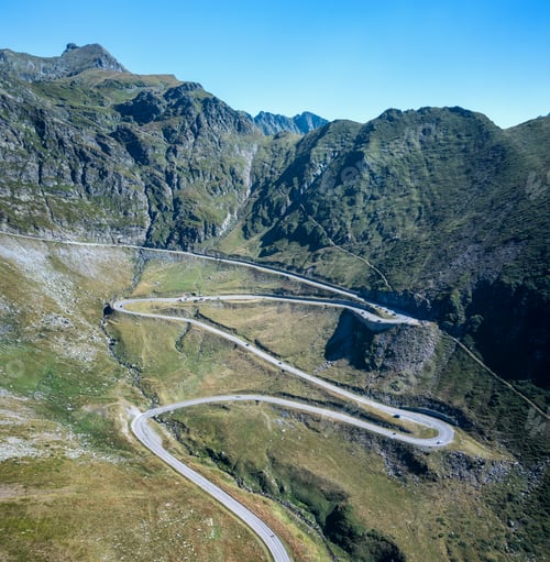 Preview: Panoramic summer view of the famous Transfagarasan mountain road