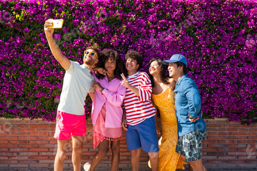 Preview: Group of young best friends bonding outdoors