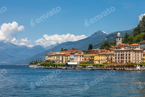 Preview: Beautiful town Bellagio on Lake Como in Italy