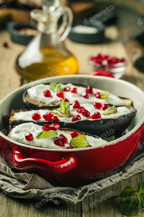 Preview: Grilled eggplants with sauce