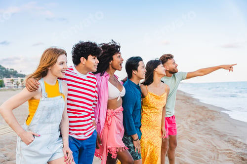 Preview: Group of young best friends bonding outdoors