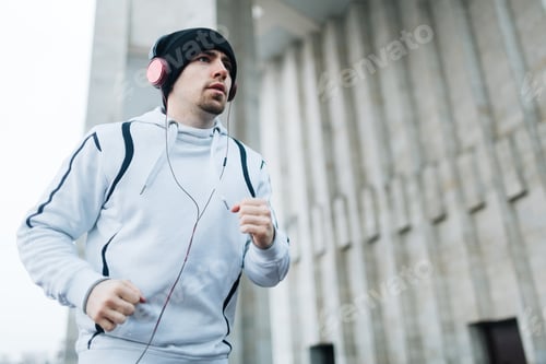 Preview: Active guy
