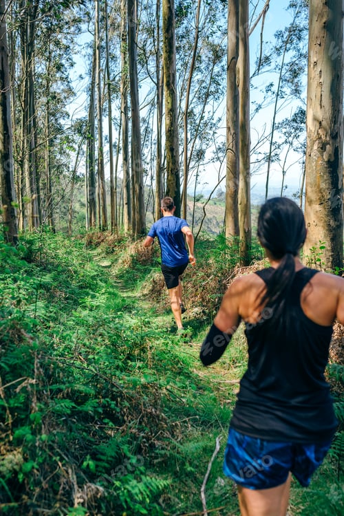 Preview: Young woman and man doing trail