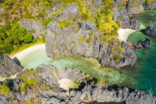 Preview: El Nido, Palawan Island. Hidden lagoon and lime stone rock formation. Famous spot in Philippines