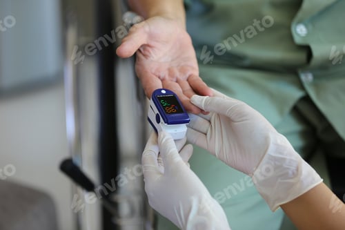 Preview: Process of measuring the level of oxygen in the blood on a finger