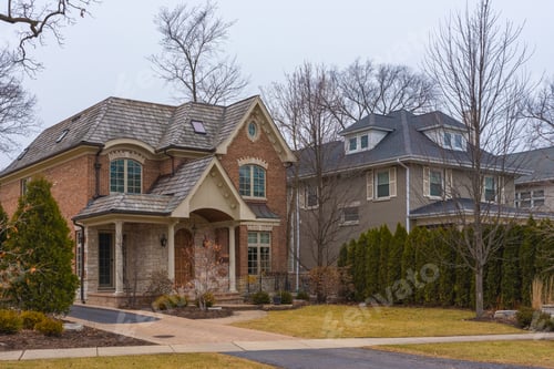 Vorschau: Vorstadtgebäude in einer Gegend von North Chicago - Schönes Zuhause