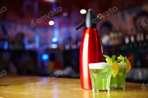 Vista previa: Bar still-life