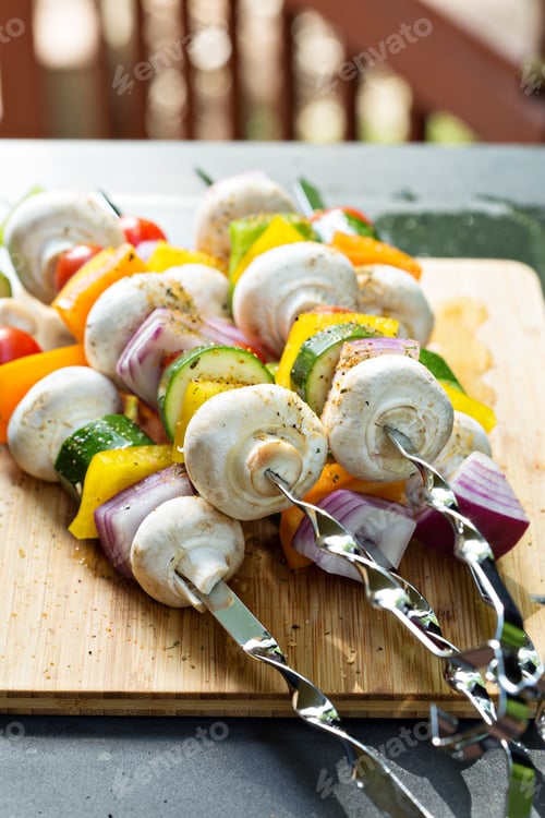 Preview: Vegetable kabobs ready to be grilled