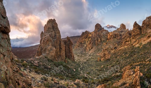 Preview: Beautiful shot of cliffs at Teide national park