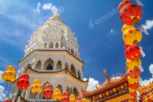 Preview: Decorations in Kek Lok Si Temple