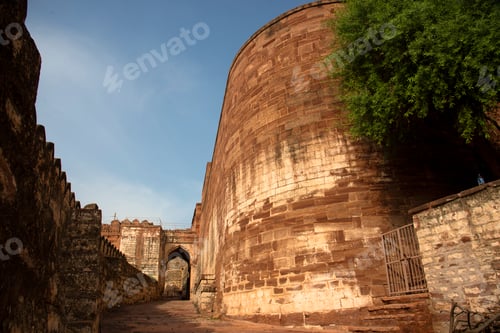 Preview: Exterior view of the 15th century Mehrangarh Fortress in Jodhpur, India.