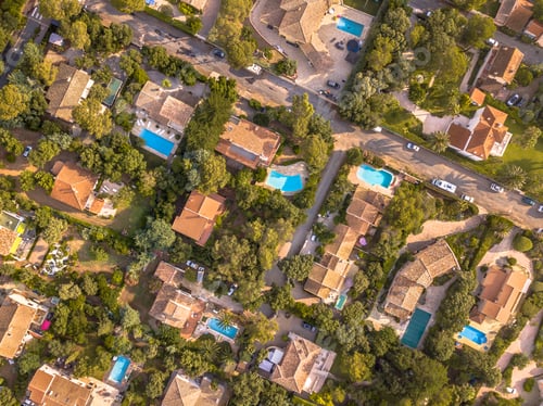 Preview: Luxury Villas with swimming pools crop