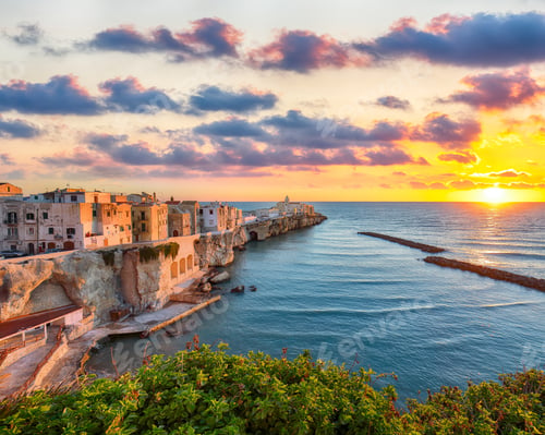 Preview: Vieste - beautiful coastal town on the rocks in Puglia
