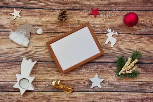 Preview: Festive Holiday Decor with Picture Frame on Wood