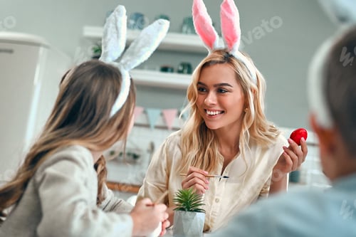 Preview: Family getting ready for Easter