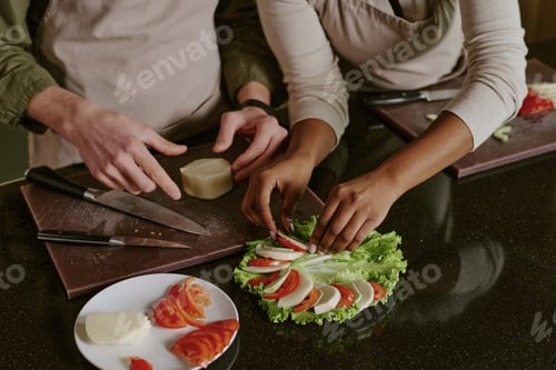 Preview: Cooks Decorating Dish