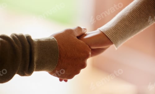Preview: Christmas will always be as long as we stand heart to heart and hand in hand