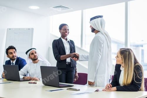 Preview: Business meeting in Dubai