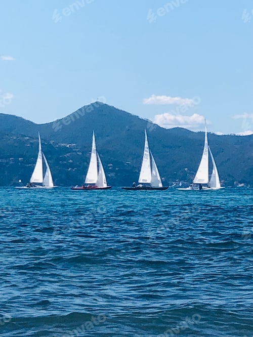 Preview: Quiet cruise