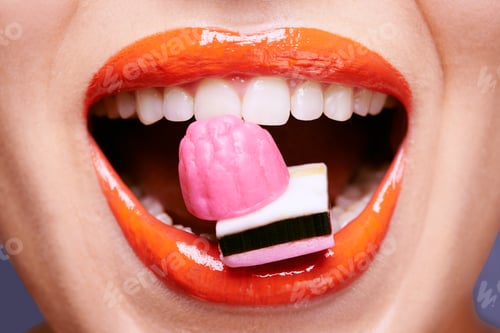 Preview: Licorice lips