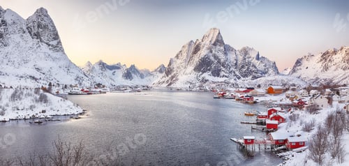 Preview: Outstanding panorama of Reine town.