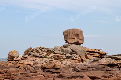 Preview: The Cube - bizarre rock formation on the Pink Granite Coast in Brittany, France
