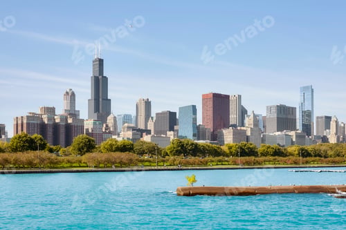 Preview: Chicago scenic panorama on a sunny day, USA.