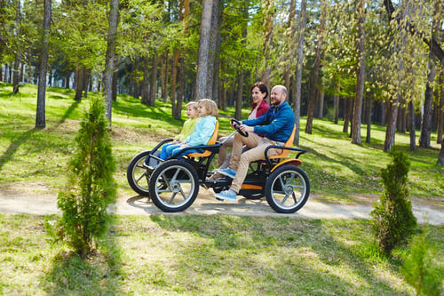 Preview: Tandem in park