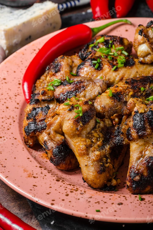 Preview: Grilled chicken wings with chili