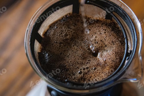Preview: Selective focus of pour over coffee with water droplets
