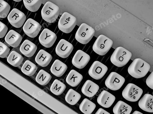 Preview: Old school typewriter