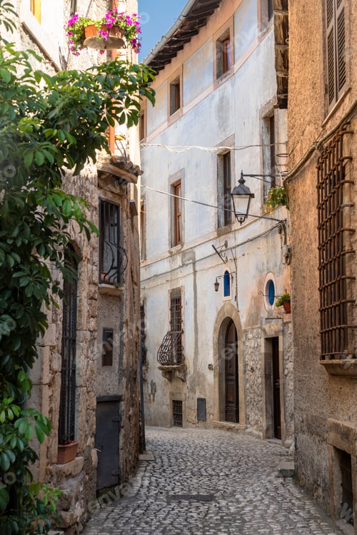 Preview: Sermoneta, historic town in the Latina province