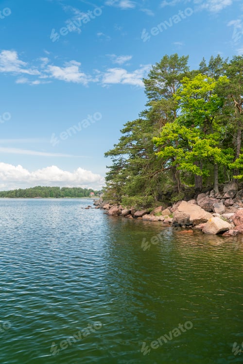 Preview: Sweden, Loftahammar, Rocky island and sea