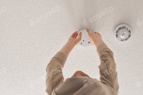 Preview: Smoke detector maintenance