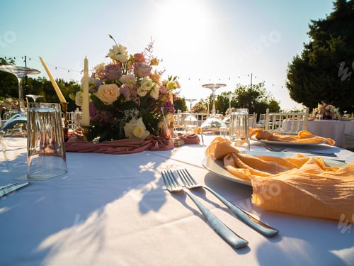 Preview: Luxury elegant wedding reception table arrangement and floral centerpiece - wedding banquet and