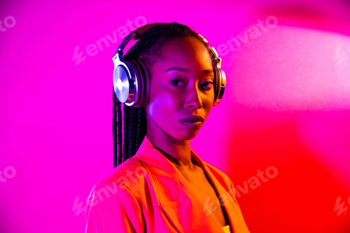 Preview: Beautiful afro woman with pigtails and stylish clothes