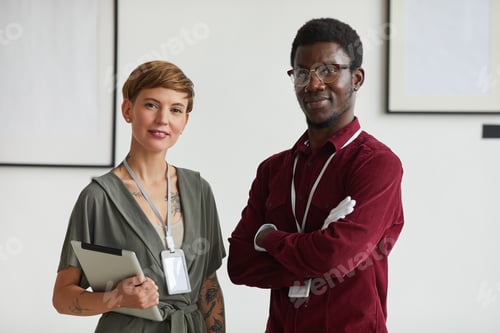 Preview: Portrait of Two Workers in Art Gallery