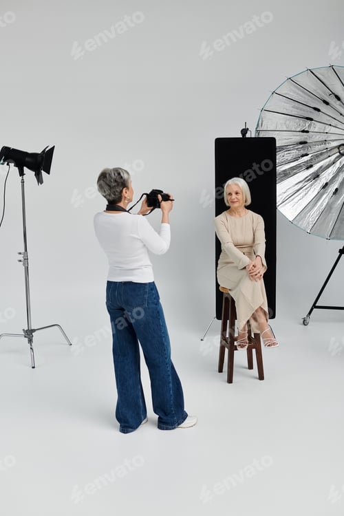 Preview: Studio portrait: capturing timeless love