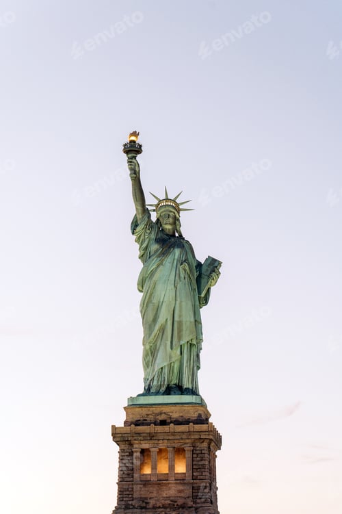 Preview: Statue of Liberty against gray sky