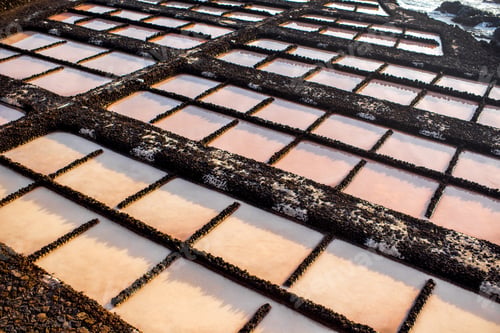 Preview: Volcanic pools on the salt manufacturing