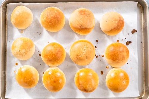 Preview: Dinner rolls