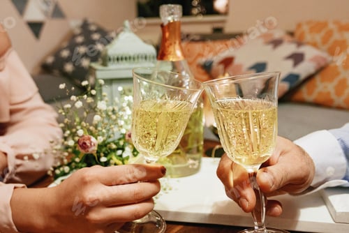 Preview: Romantic Toast with Champagne at Home