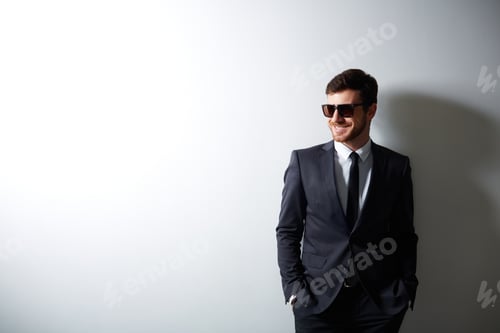 Preview: Man in suit