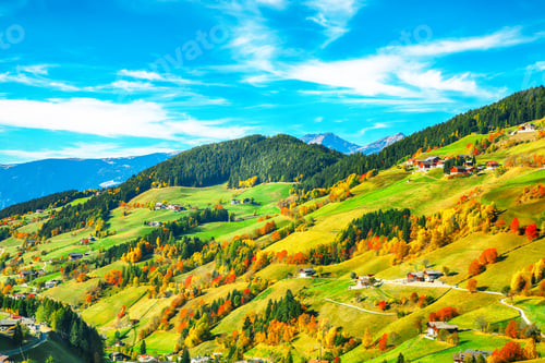 Preview: Colorful autumn scene of magnificent Santa Maddalena village in Dolomites