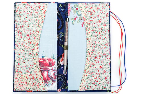Preview: Scrapbooking holder for travel documents