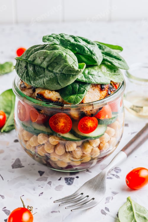 Preview: Healthy salad in a jar with spinach