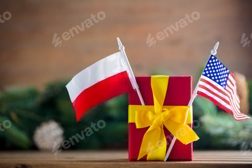 Preview: Little gift box with USA and Poland flags